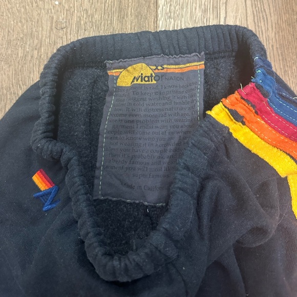 Black aviator nation sweats - Picture 3 of 3